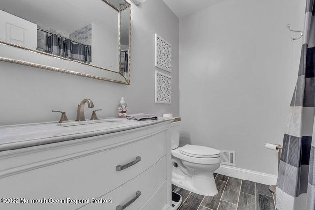 92 Tanya Circle, Ocean Twp, NJ 07712