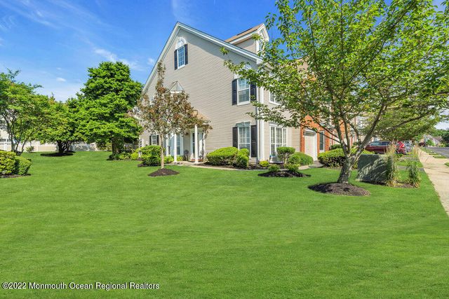 92 Tanya Circle, Ocean Twp, NJ 07712