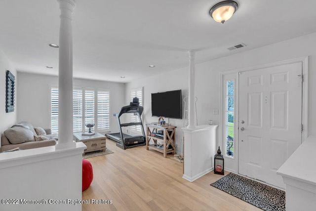 92 Tanya Circle, Ocean Twp, NJ 07712