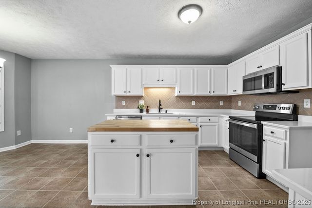 1238 Snowy Egret Drive, Fayetteville, NC 28306