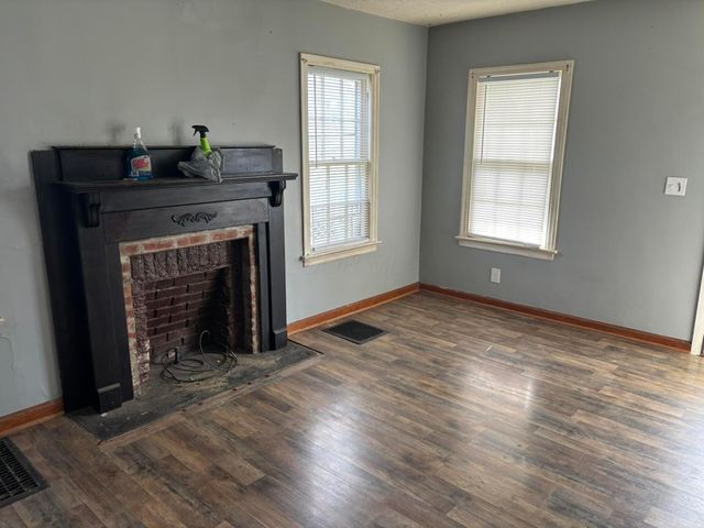 490 Helen Street, Columbus, OH 43223
