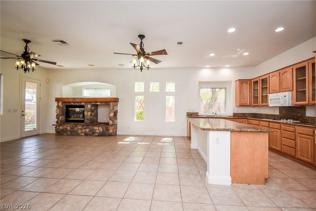 10243 Bright Harbor Avenue, Las Vegas, NV 89135