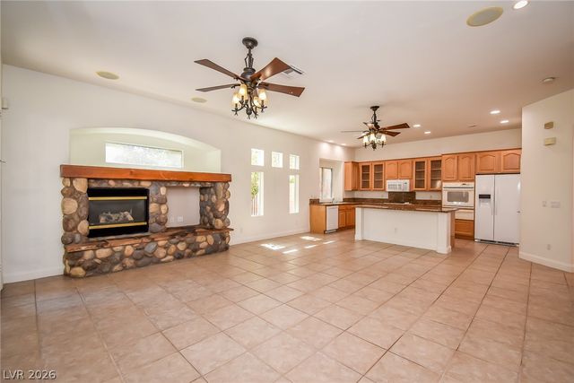10243 Bright Harbor Avenue, Las Vegas, NV 89135