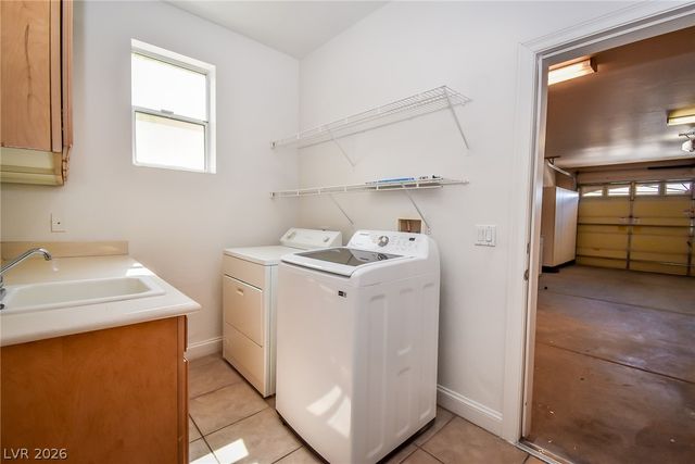 10243 Bright Harbor Avenue, Las Vegas, NV 89135