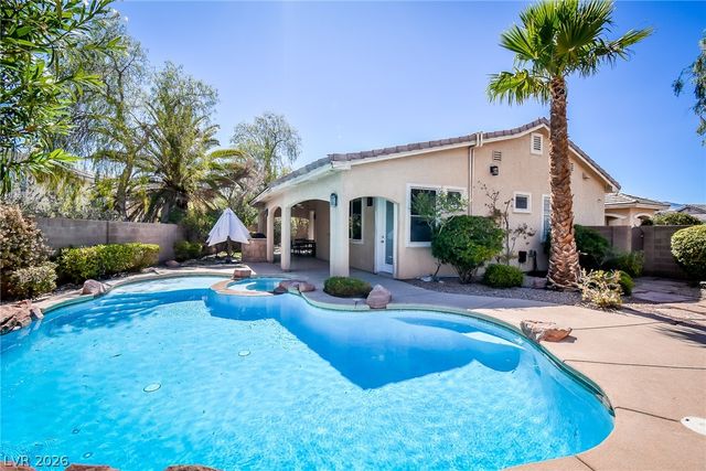 10243 Bright Harbor Avenue, Las Vegas, NV 89135