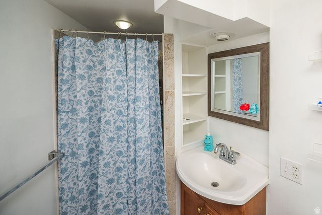 749 37TH, South Ogden, UT 84403