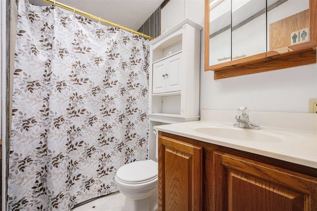 12901 Millers Mill Road, Constantine, MI 49042