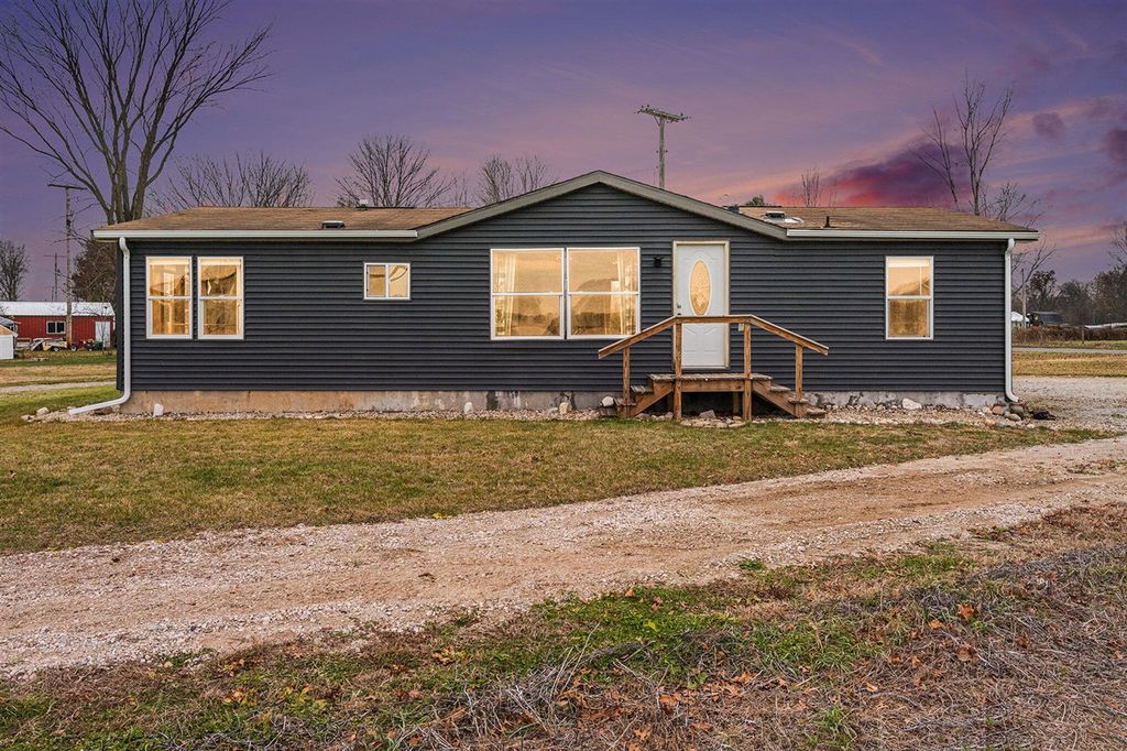 12901 Millers Mill Road, Constantine, MI 49042