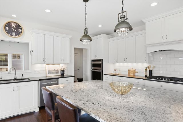3204 Landon Court, Chaska, MN 55318