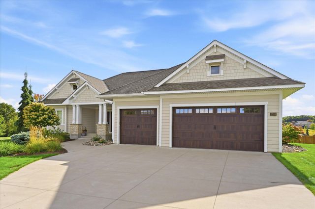 3204 Landon Court, Chaska, MN 55318