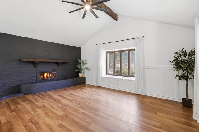 240 Timberlake Drive, Azle, TX 76020