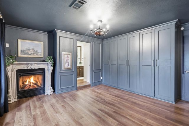 240 Timberlake Drive, Azle, TX 76020
