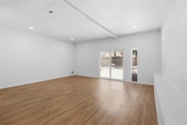 240 Timberlake Drive, Azle, TX 76020