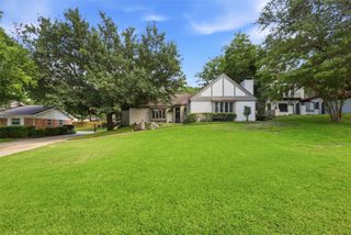 240 Timberlake Drive, Azle, TX 76020