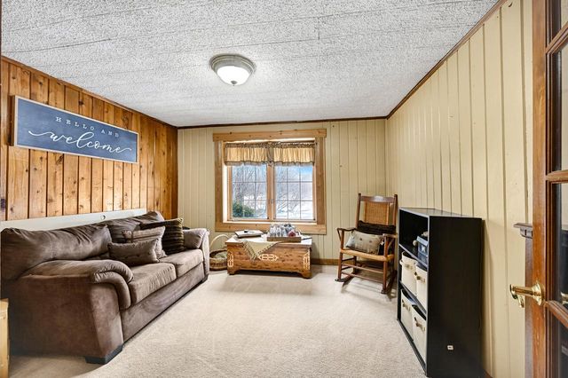 W179S8246 Pioneer DRIVE, Muskego, WI 53150