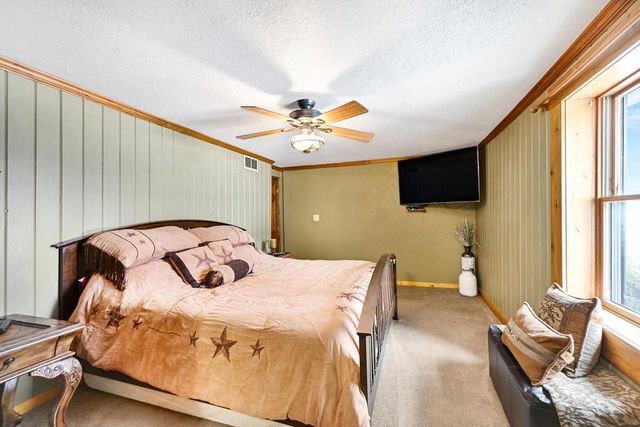 W179S8246 Pioneer DRIVE, Muskego, WI 53150