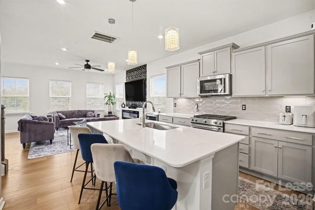 15502 Parkside Crossing Drive, Charlotte, NC 28278