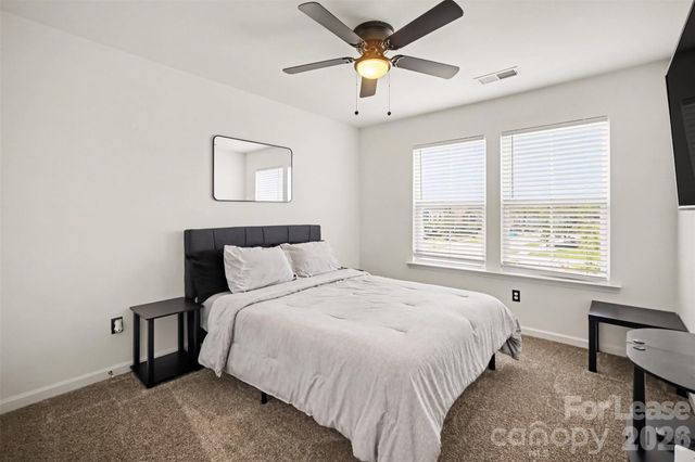 15502 Parkside Crossing Drive, Charlotte, NC 28278