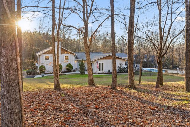 6632 Hideaway Road, Ooltewah, TN 37363