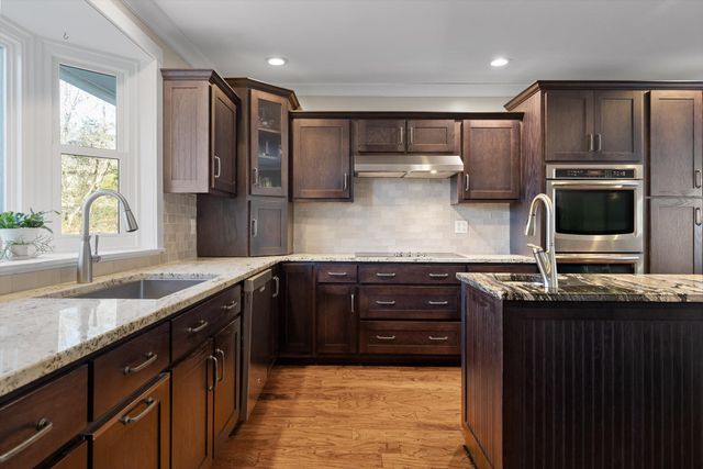 6632 Hideaway Road, Ooltewah, TN 37363