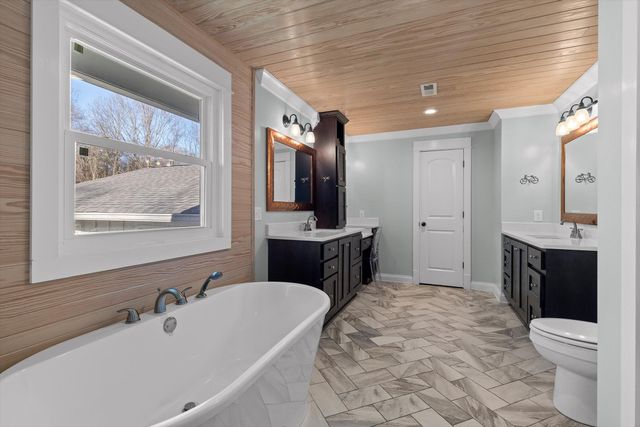 6632 Hideaway Road, Ooltewah, TN 37363