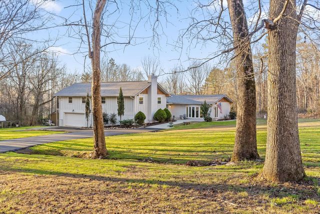 6632 Hideaway Road, Ooltewah, TN 37363