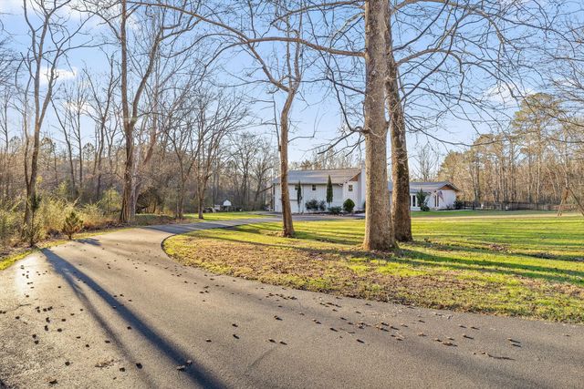 6632 Hideaway Road, Ooltewah, TN 37363