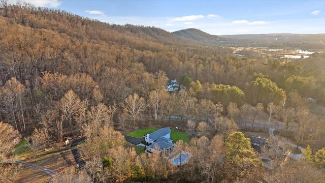 6632 Hideaway Road, Ooltewah, TN 37363