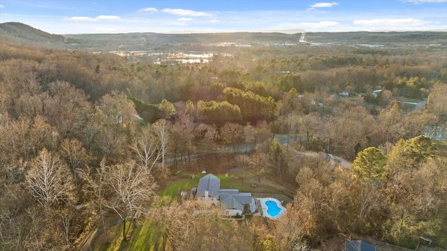 6632 Hideaway Road, Ooltewah, TN 37363