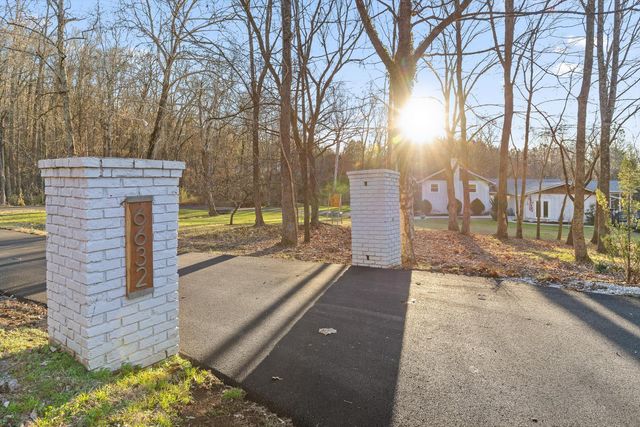 6632 Hideaway Road, Ooltewah, TN 37363