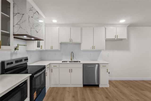 3203 Reynolds Avenue, Dallas, TX 75223
