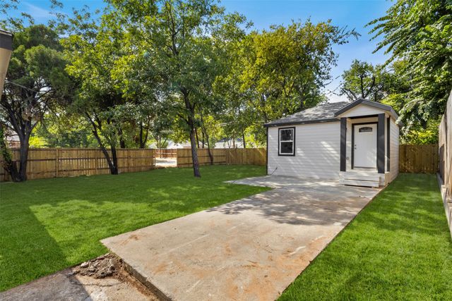 3203 Reynolds Avenue, Dallas, TX 75223