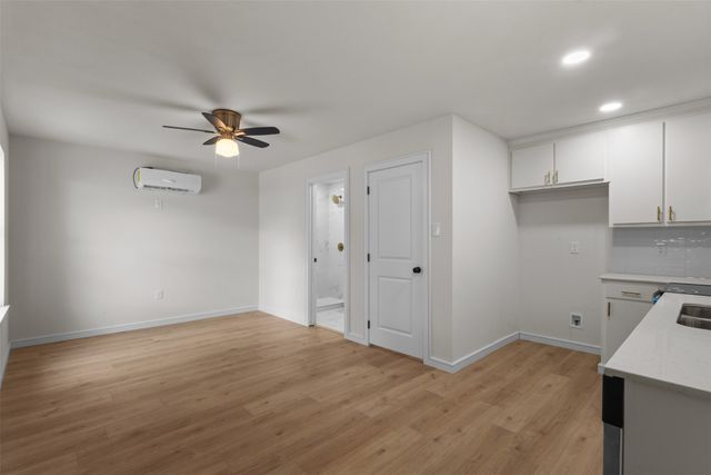 3203 Reynolds Avenue, Dallas, TX 75223
