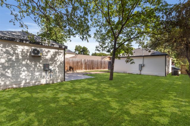 3203 Reynolds Avenue, Dallas, TX 75223
