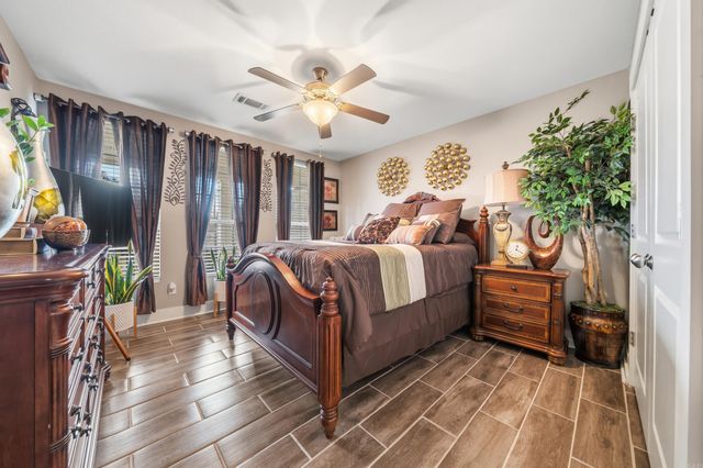 610 Surrey Lane, Benton, AR 72015