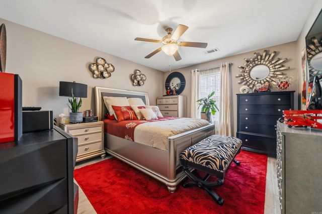 610 Surrey Lane, Benton, AR 72015