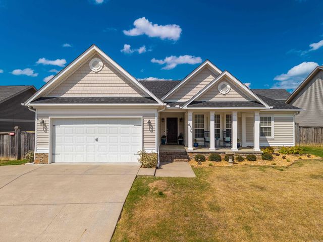 610 Surrey Lane, Benton, AR 72015