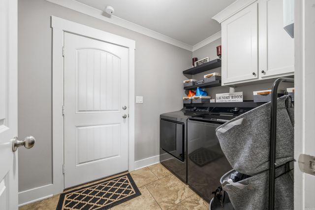 610 Surrey Lane, Benton, AR 72015