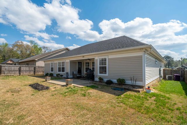 610 Surrey Lane, Benton, AR 72015