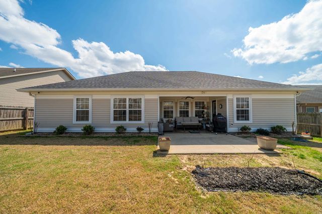 610 Surrey Lane, Benton, AR 72015