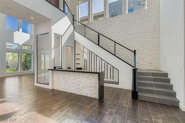 10748 Steel Ridge Court, Las Vegas, NV 89135