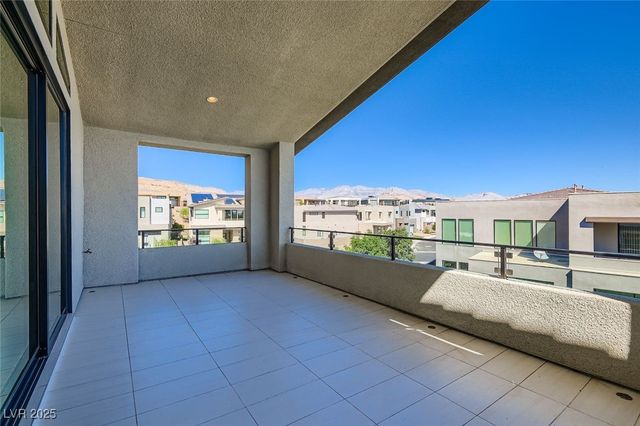 10748 Steel Ridge Court, Las Vegas, NV 89135