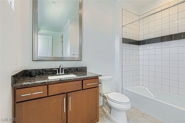 10748 Steel Ridge Court, Las Vegas, NV 89135