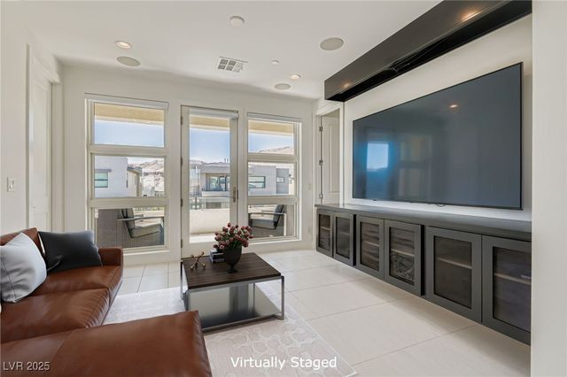 10748 Steel Ridge Court, Las Vegas, NV 89135