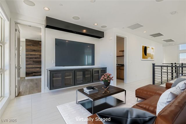 10748 Steel Ridge Court, Las Vegas, NV 89135