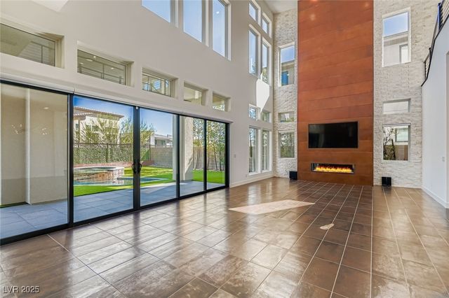 10748 Steel Ridge Court, Las Vegas, NV 89135