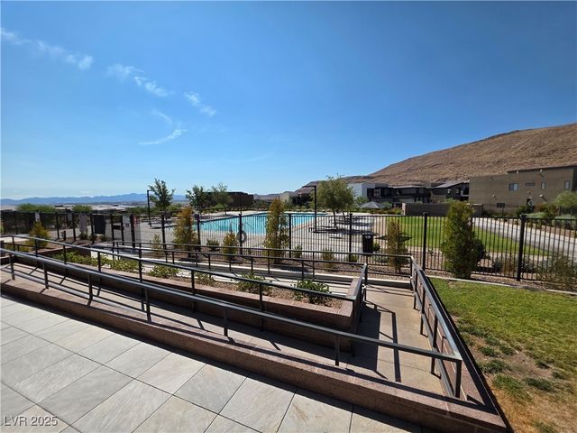 10748 Steel Ridge Court, Las Vegas, NV 89135