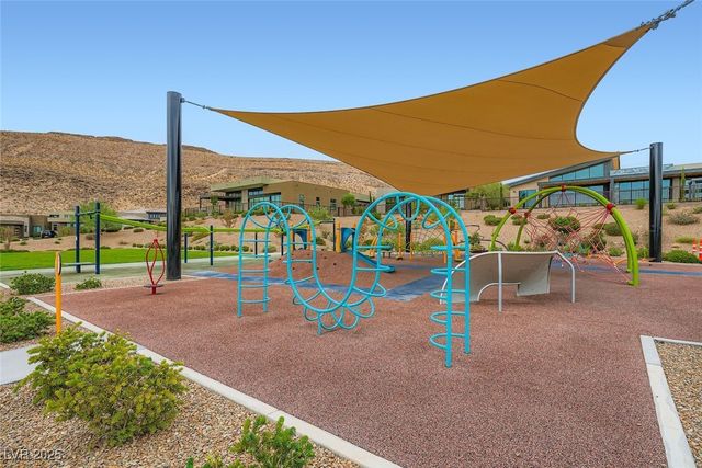 10748 Steel Ridge Court, Las Vegas, NV 89135