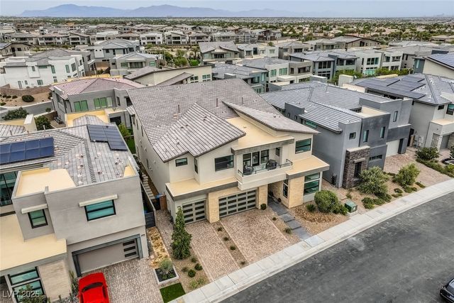 10748 Steel Ridge Court, Las Vegas, NV 89135