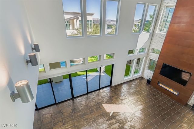 10748 Steel Ridge Court, Las Vegas, NV 89135